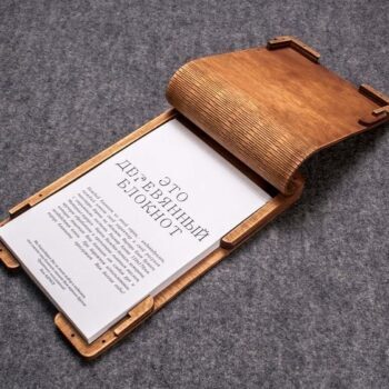 Это деревянный блокнот