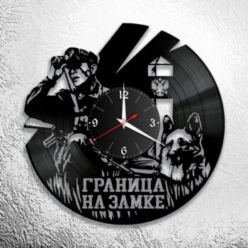 Часы к грядущему Дню Пограничников