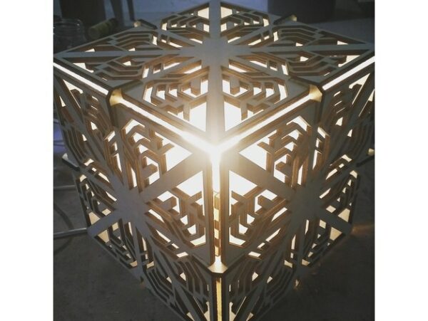 Лампа-куб