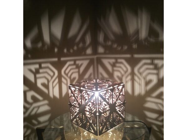 Лампа куб