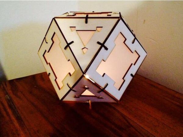 Лампа-кубокатедр