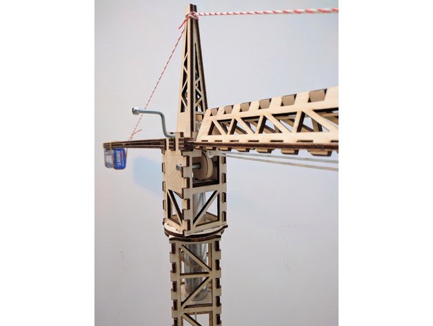 Механизированная модель башенного крана с пультом управления (пластик)