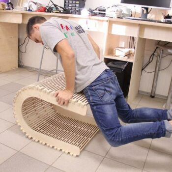 Стул гибкий из фанеры